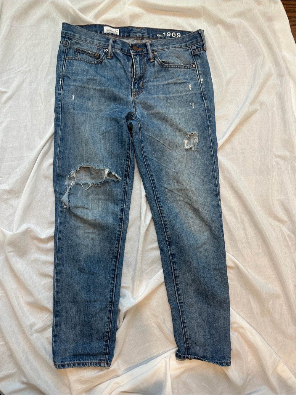 GAP Sexy Boyfriend Jean (27 Women's Distressed Boyfriend Jeans